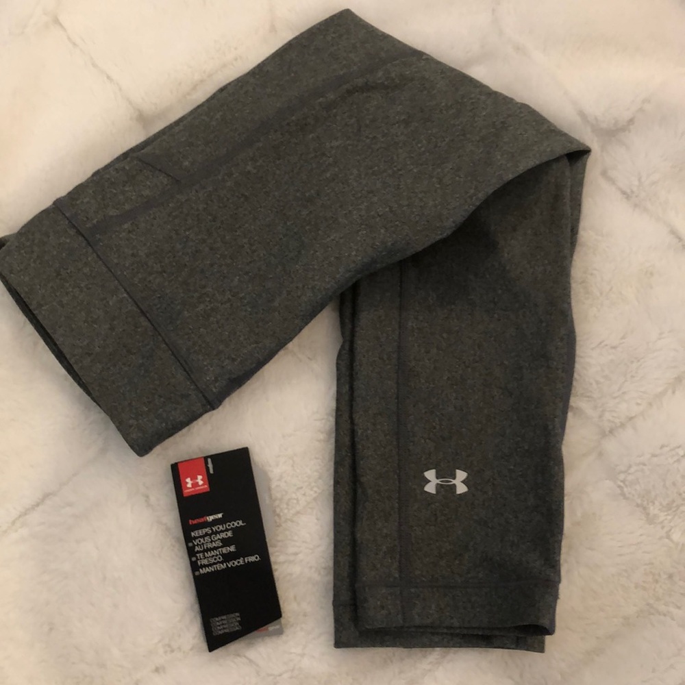 NWT grey Under Armour leggings small